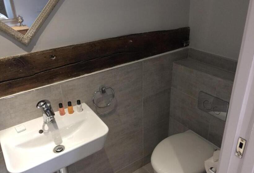 Quarto Estandar Cama King, The Dog At Wingham