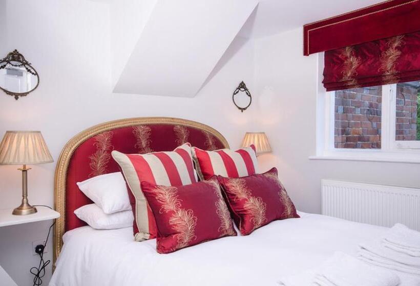 Quarto Superior, The Dog At Wingham