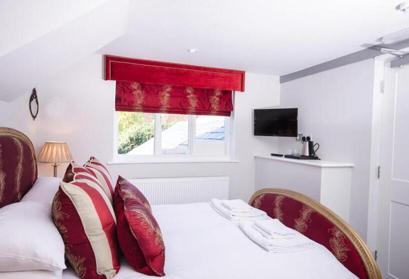 Quarto Superior, The Dog At Wingham