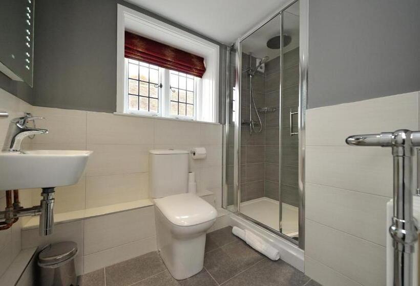 Quarto Superior, The Dog At Wingham