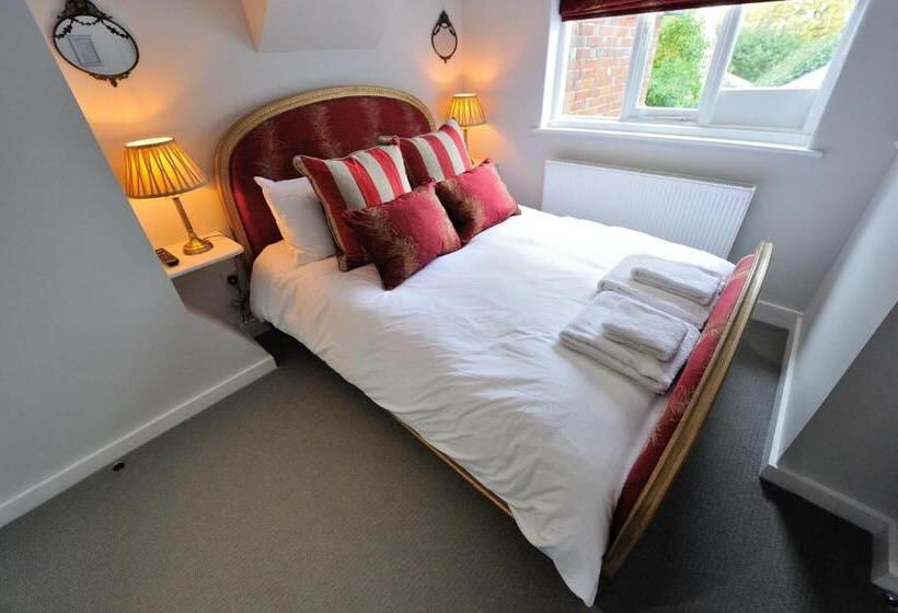 Quarto Superior, The Dog At Wingham