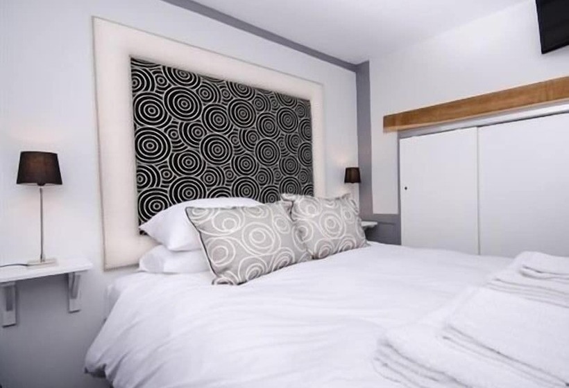 Quarto Basic, The Dog At Wingham