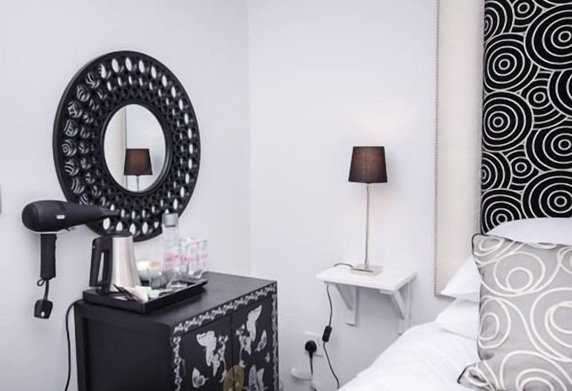 Quarto Basic, The Dog At Wingham