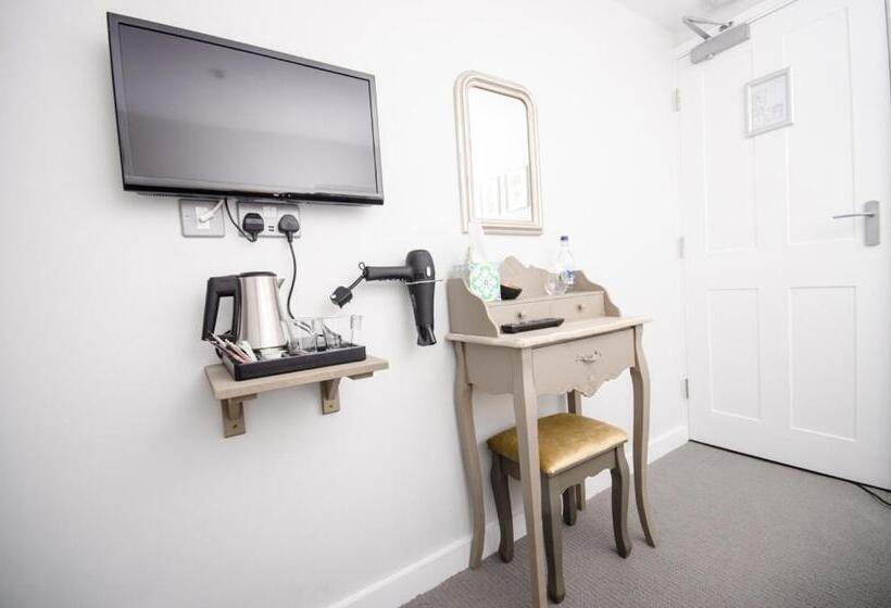 Quarto Estandar, The Dog At Wingham