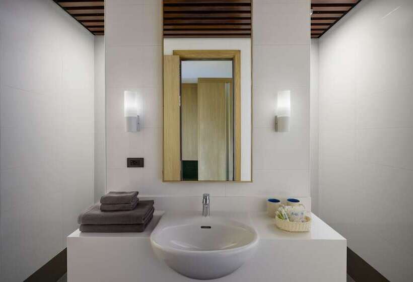 اتاق استاندارد چهار تخته, 8icon Ao Nang Krabi