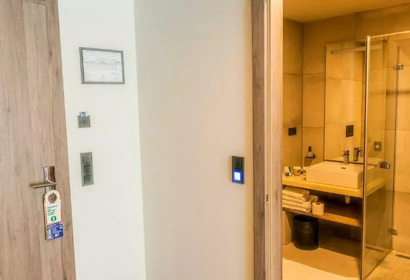 اتاق استاندارد, Aquacity Seasons