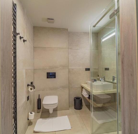 اتاق استاندارد, Aquacity Seasons