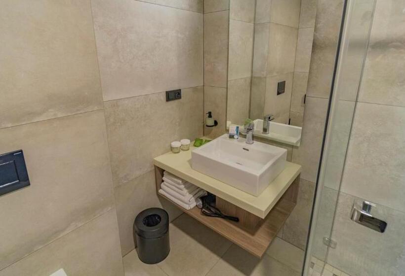 اتاق استاندارد, Aquacity Seasons