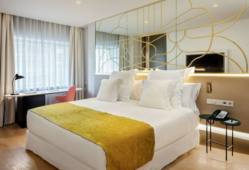 سوییت جونیور, Barcelo Torre De Madrid