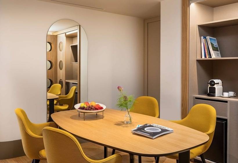 مجموعه ویستا شهر, Barcelo Torre De Madrid