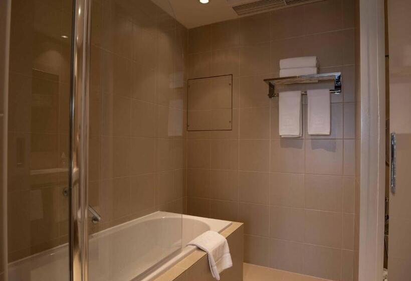 سوییت, Centro Capital Doha By Rotana