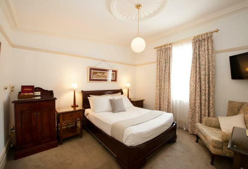 غرفة قياسية, Cobb & Co Court Boutique