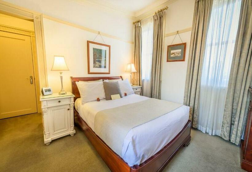 غرفة قياسية, Cobb & Co Court Boutique