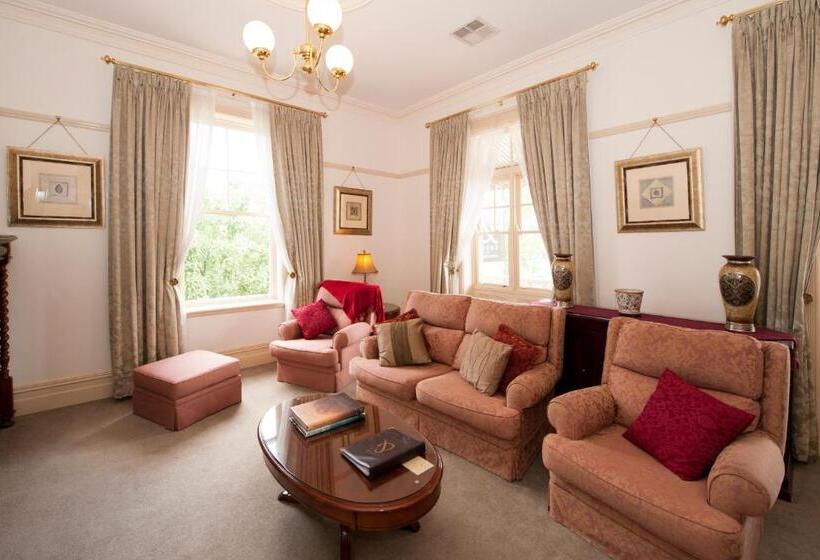 شقة ديلوكس غرفتين نوم, Cobb & Co Court Boutique