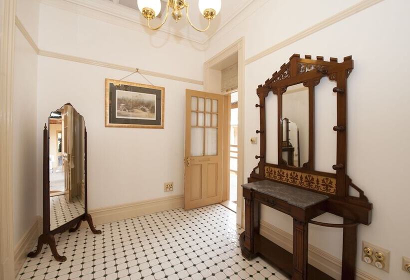 شقة ديلوكس غرفة واحدة, Cobb & Co Court Boutique