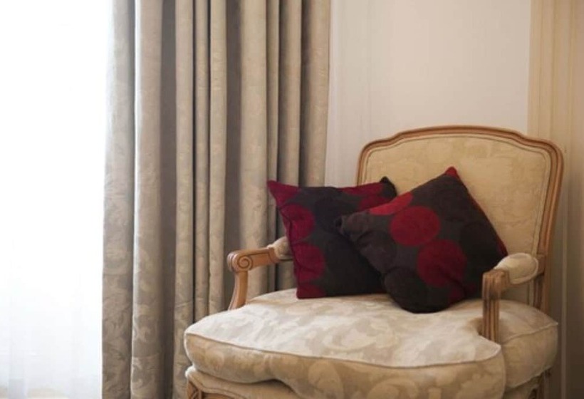 شقة ديلوكس غرفتين نوم, Cobb & Co Court Boutique