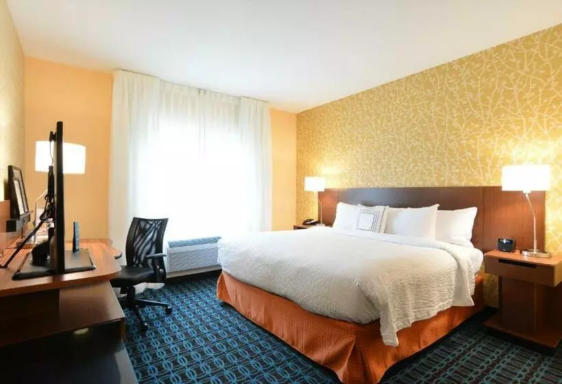 キングサイズベッドのスタンダードルーム, Fairfield Inn & Suites By Marriott Eau Claire/chippewa Falls