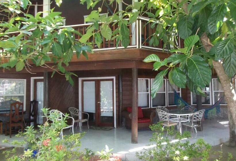 ویلای استاندارد 3 خوابه, Fosters West Bay Resort