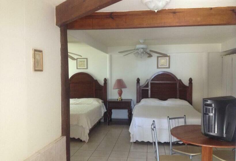 ویلای استاندارد 3 خوابه, Fosters West Bay Resort