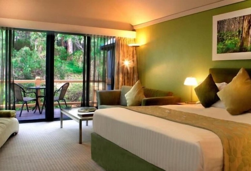 سوییت لوکس, Heritage Trail Lodge