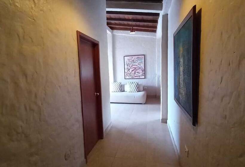 سوییت جونیور با چشمانداز دریا, Howard Johnson By Wyndham Montanita