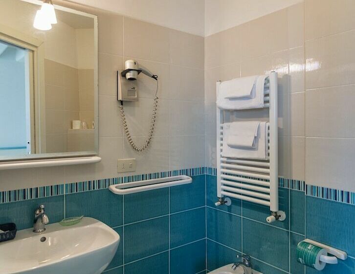 חדר סטנדרט, Il Caravaggio