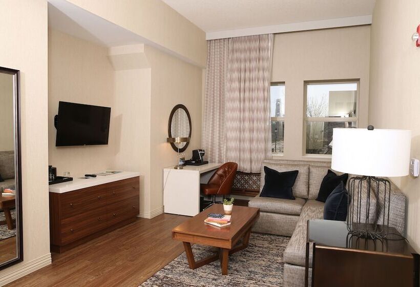 スイート, Indigo Naperville Riverwalk, An Ihg