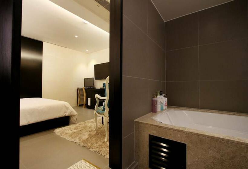 חדר פרמיום, Jeonju Mari