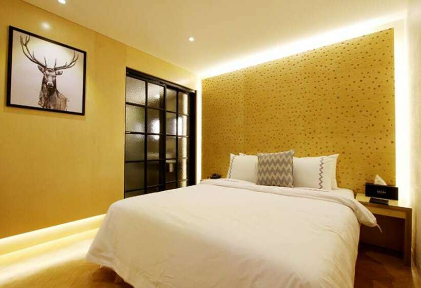 חדר דלוקס, Jeonju Mari