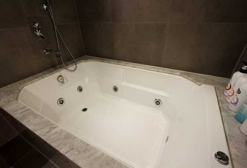 סוויטה, Jeonju Mari