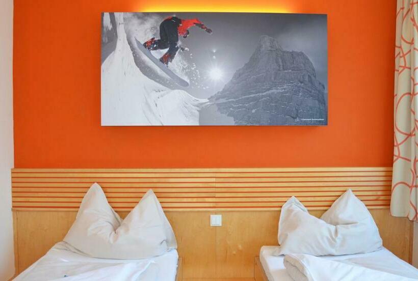 スタンダードトリプルルーム, Jufa Hotel Schladming