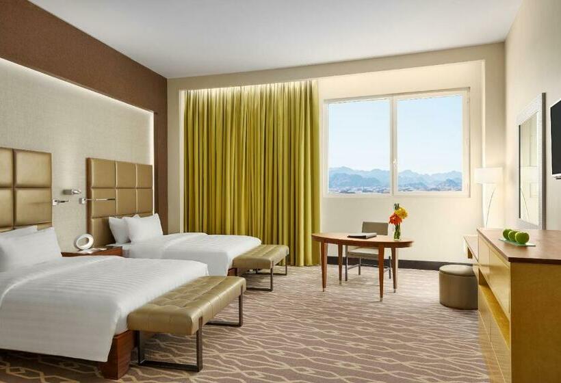 프레지덴셜 스위트, Millennium Hail