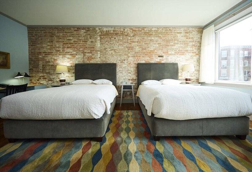 带2个双人床的标准工作室, On North