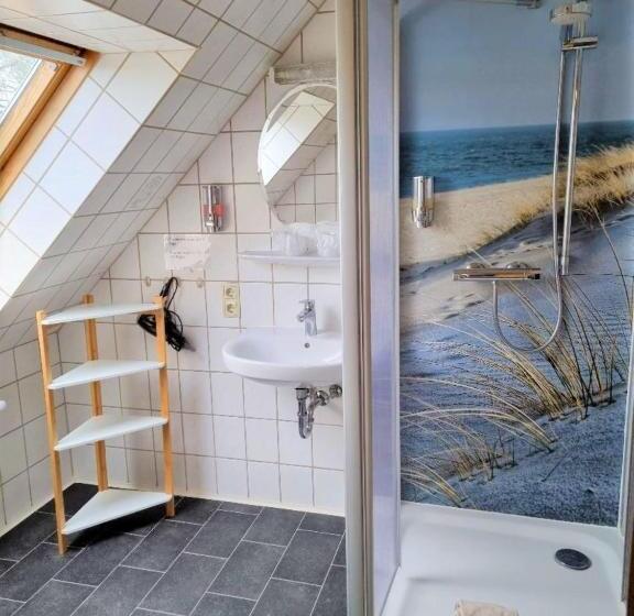 스탠다드 트리플 룸, Up Diek