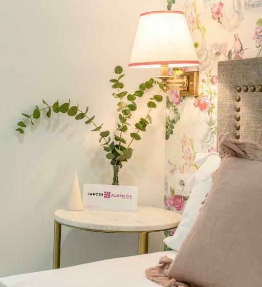 اتاق اکونومی, Nüa Alameda