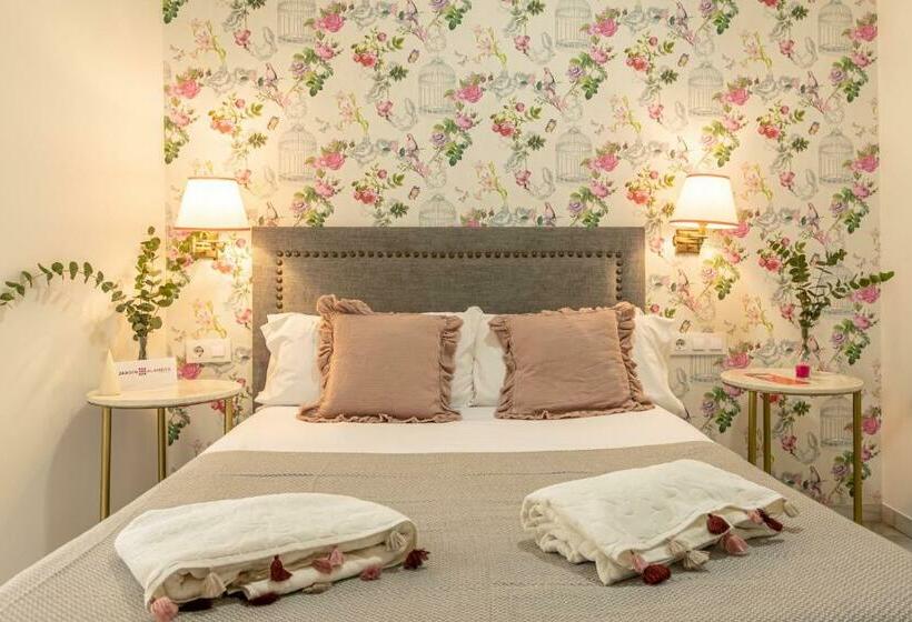 اتاق اکونومی, Nüa Alameda