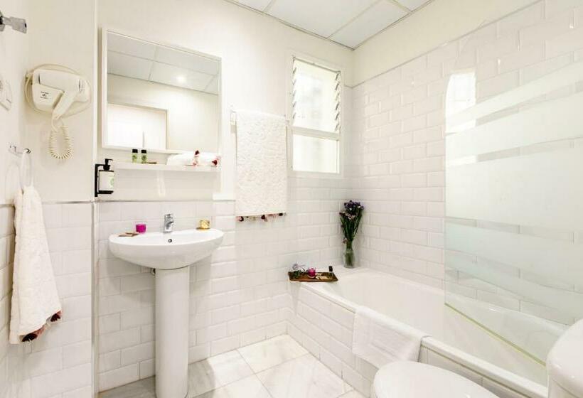 اتاق استاندارد, Nüa Alameda