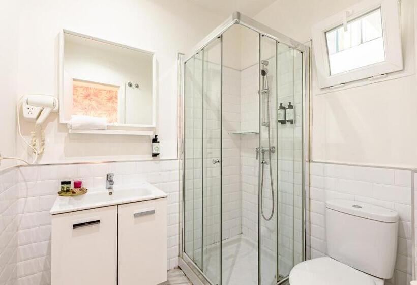 اتاق سوپریور سه تخته, Nüa Alameda