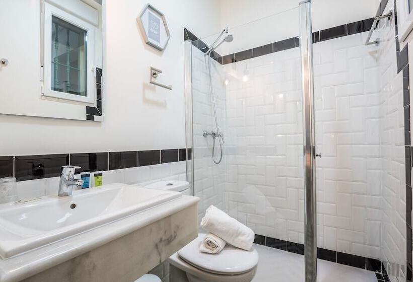 اتاق استاندارد, Nüa Alameda