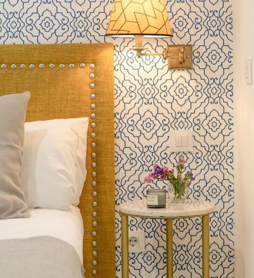 اتاق سوپریور, Nüa Alameda