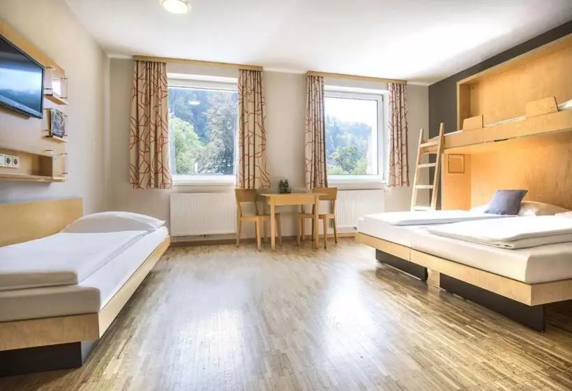 スタンダード４人部屋, Jufa Hotel Schladming