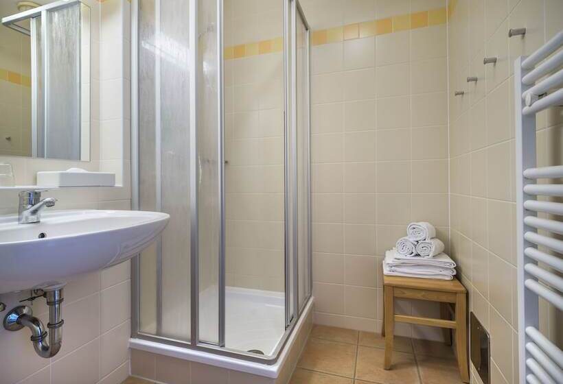 Номер Стандарт Трехместный, Jufa Hotel Schladming