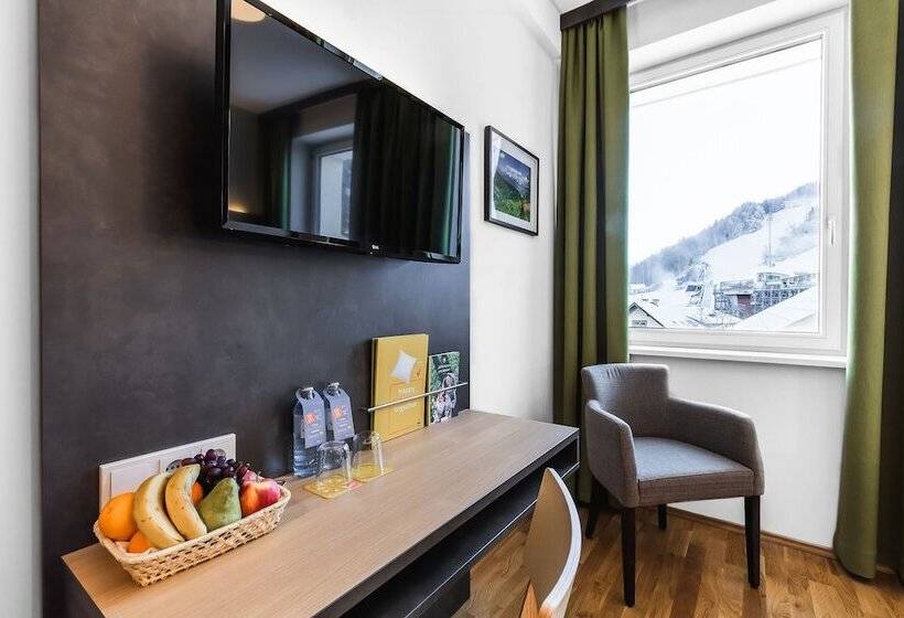 スーペリアトリプルルーム, Jufa Hotel Schladming