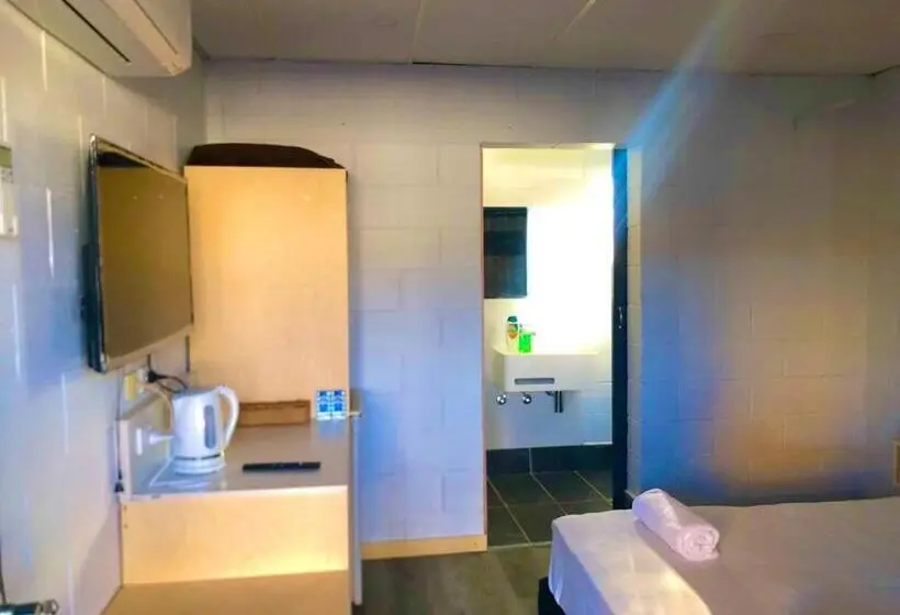 デラックスルーム, Oxford Hotel Motel