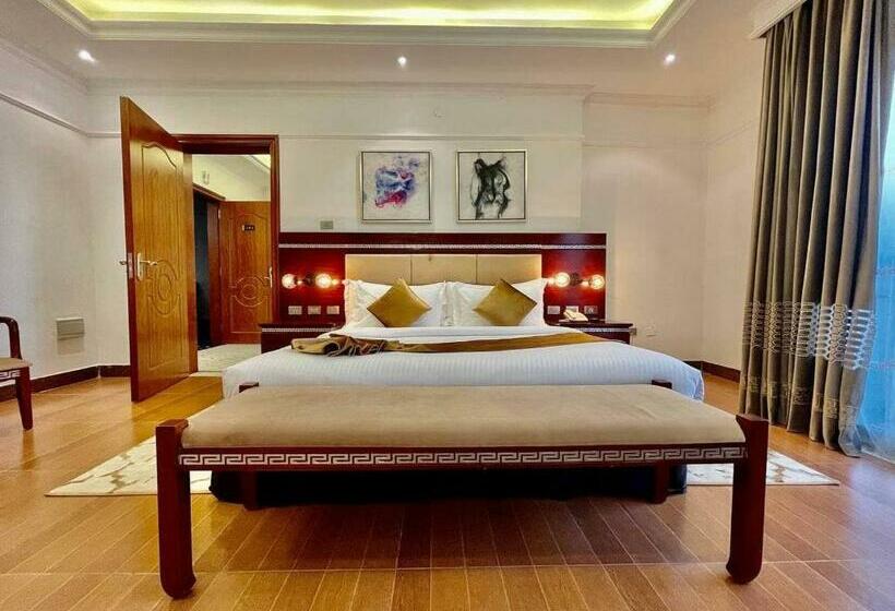 סוויטה, Base Ethiopia International