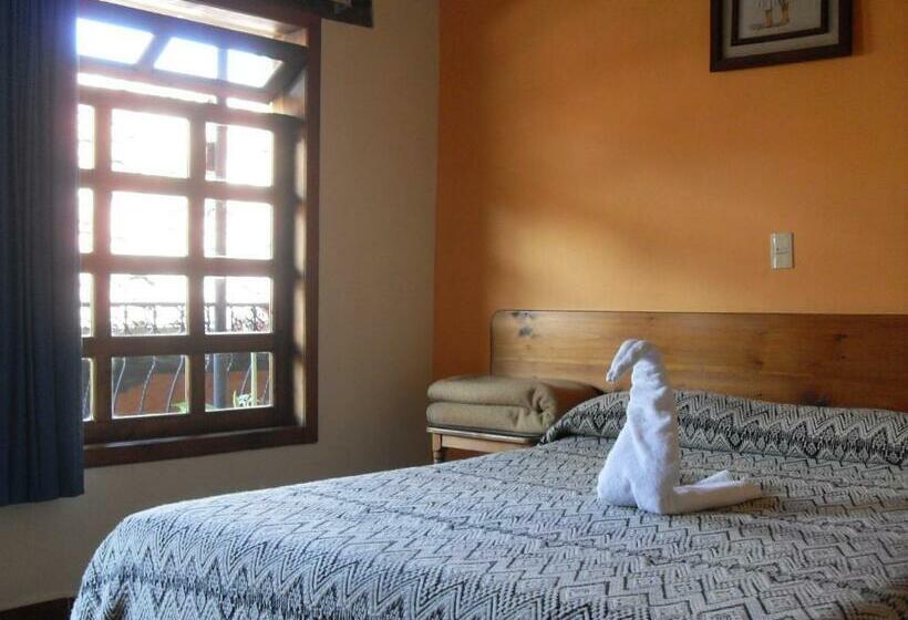 غرفة قياسية, La Casona