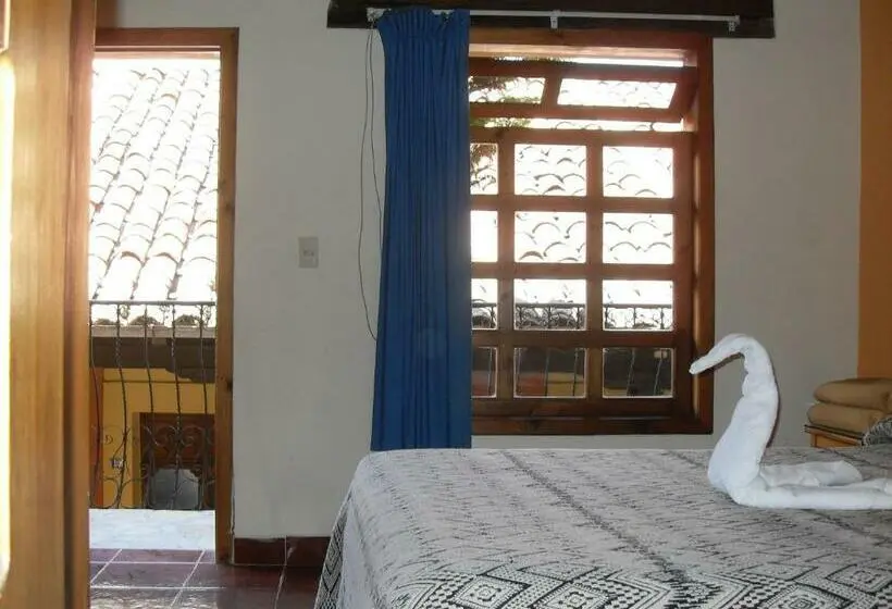اتاق استاندارد, La Casona