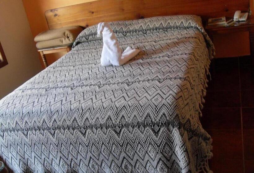 غرفة قياسية, La Casona