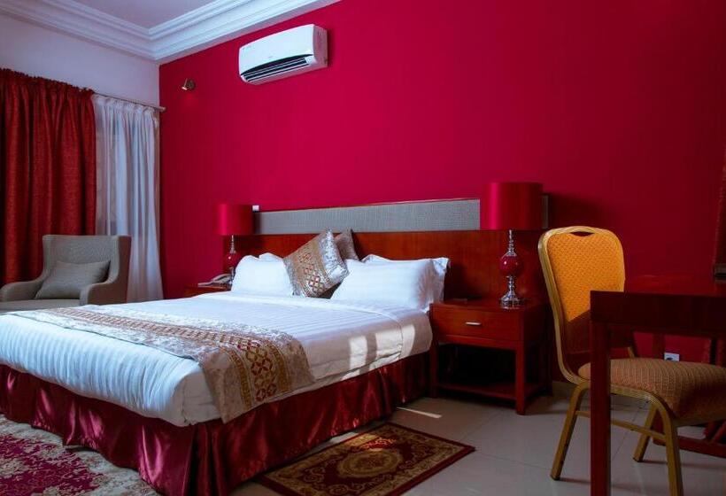 Camera Deluxe, Le Feto 3