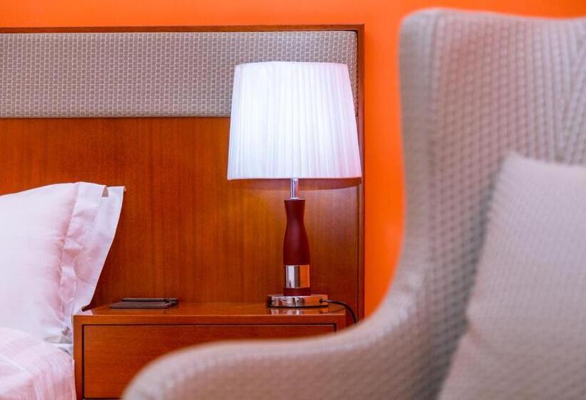 Camera Superiore, Le Feto 3